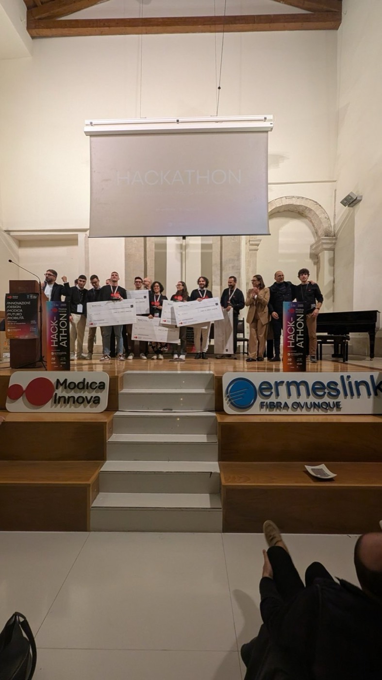 La premiazione sul palco della finale